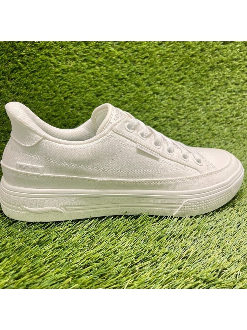 Skechers Arch Fit Arcade See Ya There Mens Size 9 White Running Shoes Sneakers